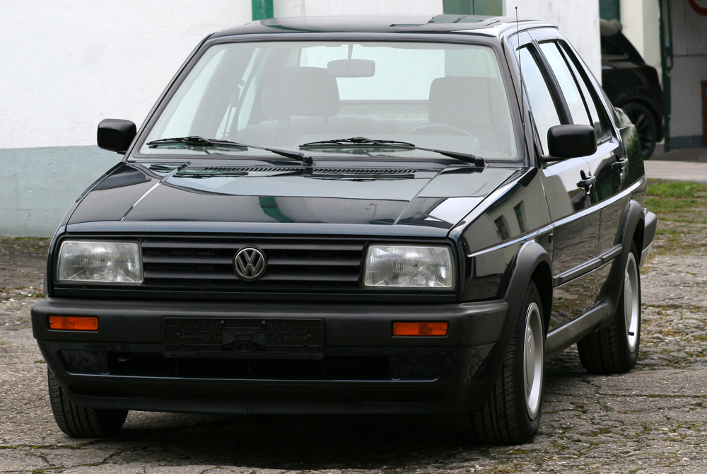 Jetta Blau